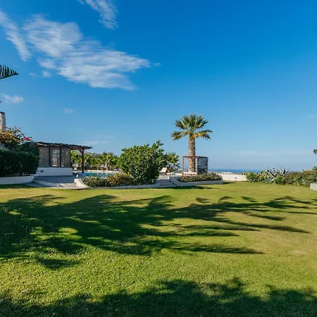 Aquaria Villa-3